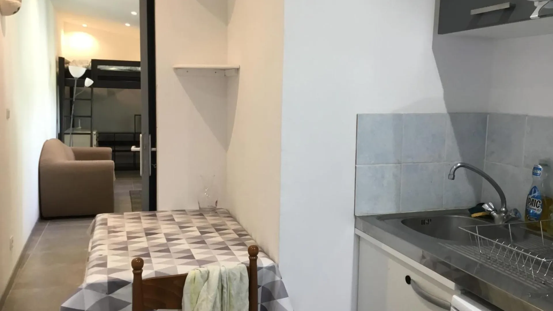 Semesterbostad Maisonette Bedogao Valence  Frankrike